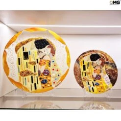 The Kiss Plate - Klimt Tribute - Round Big -Life Store thekiss klimt original murano glass omg venetian6