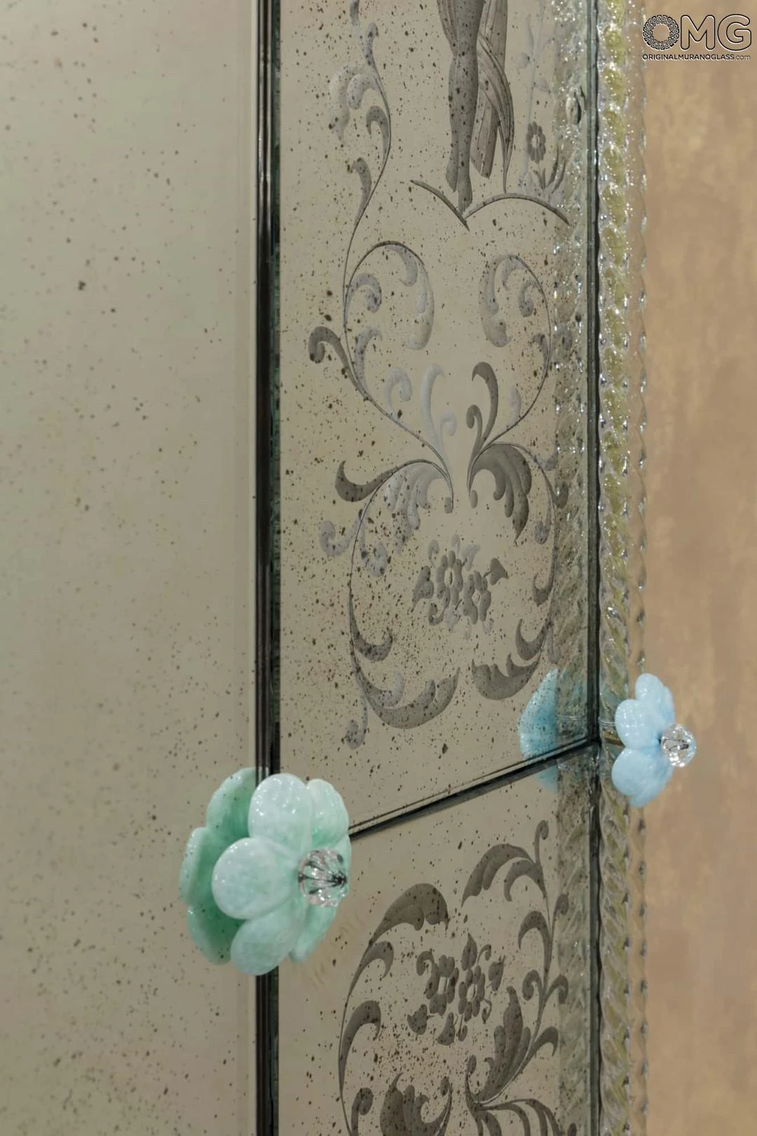 Four Seasons - Wall Venetian Mirror - Engraved With Murano Glass 6 Four Seasons - Wall Venetian Mirror - Engraved With Murano Glass - Image 4